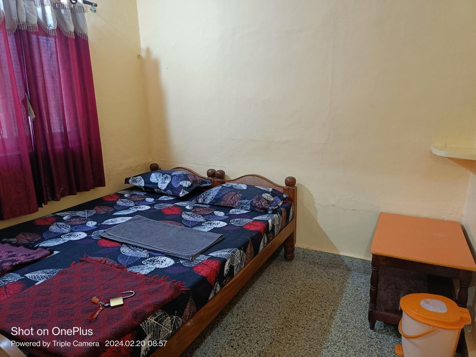 Vicky'S Home Stay Hampi Exterior photo